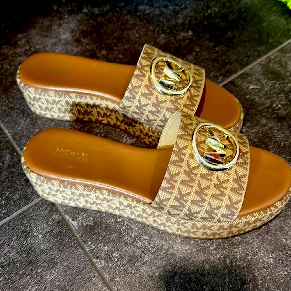 Michael kors wedge